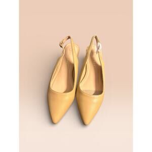 Sylvia Slingback Pump - 9 Wide - Tan